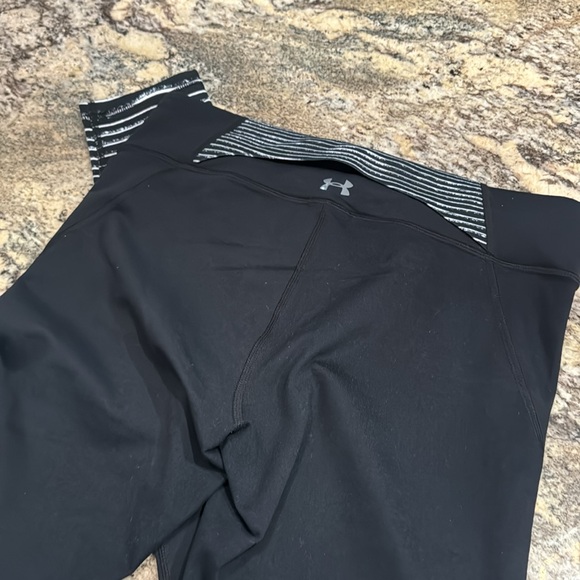 Under Armour Striped Lower Leg Leggings - NWOT - Picture 5 of 6